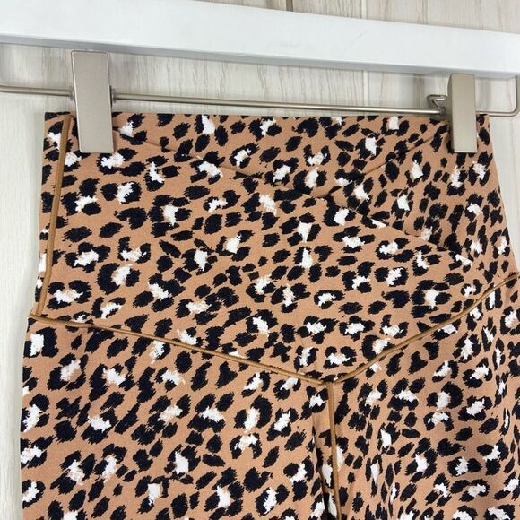 Aerie Leopard Leggings Size Medium Short - Picture 2 of 6